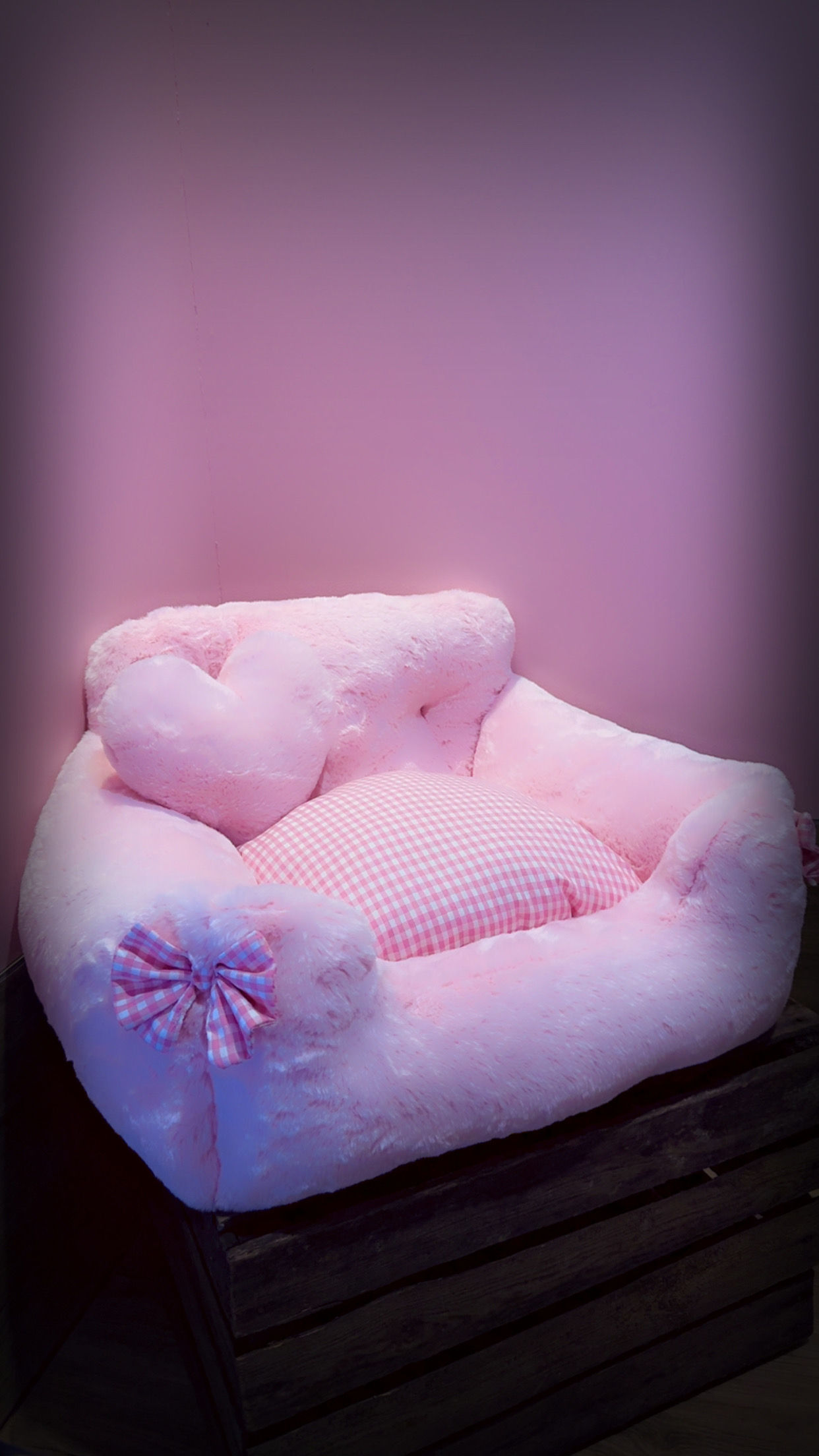 Divan vichy rose et fourrure