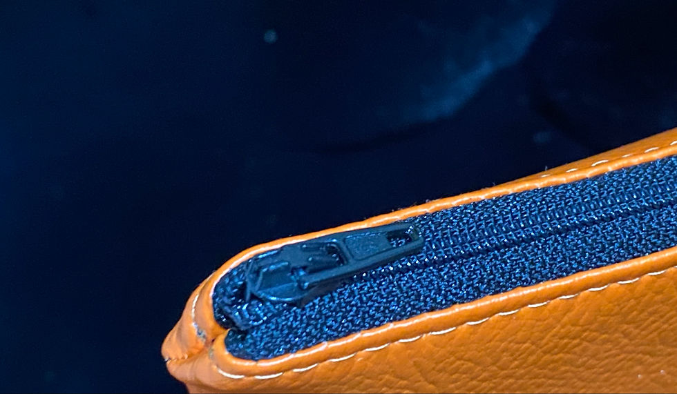 Miniature : Pochette en simili cuir