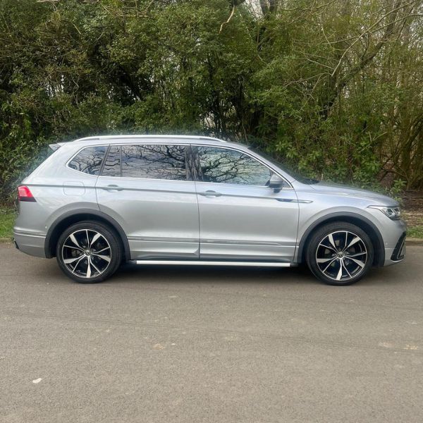 VW Tiguan R-Line