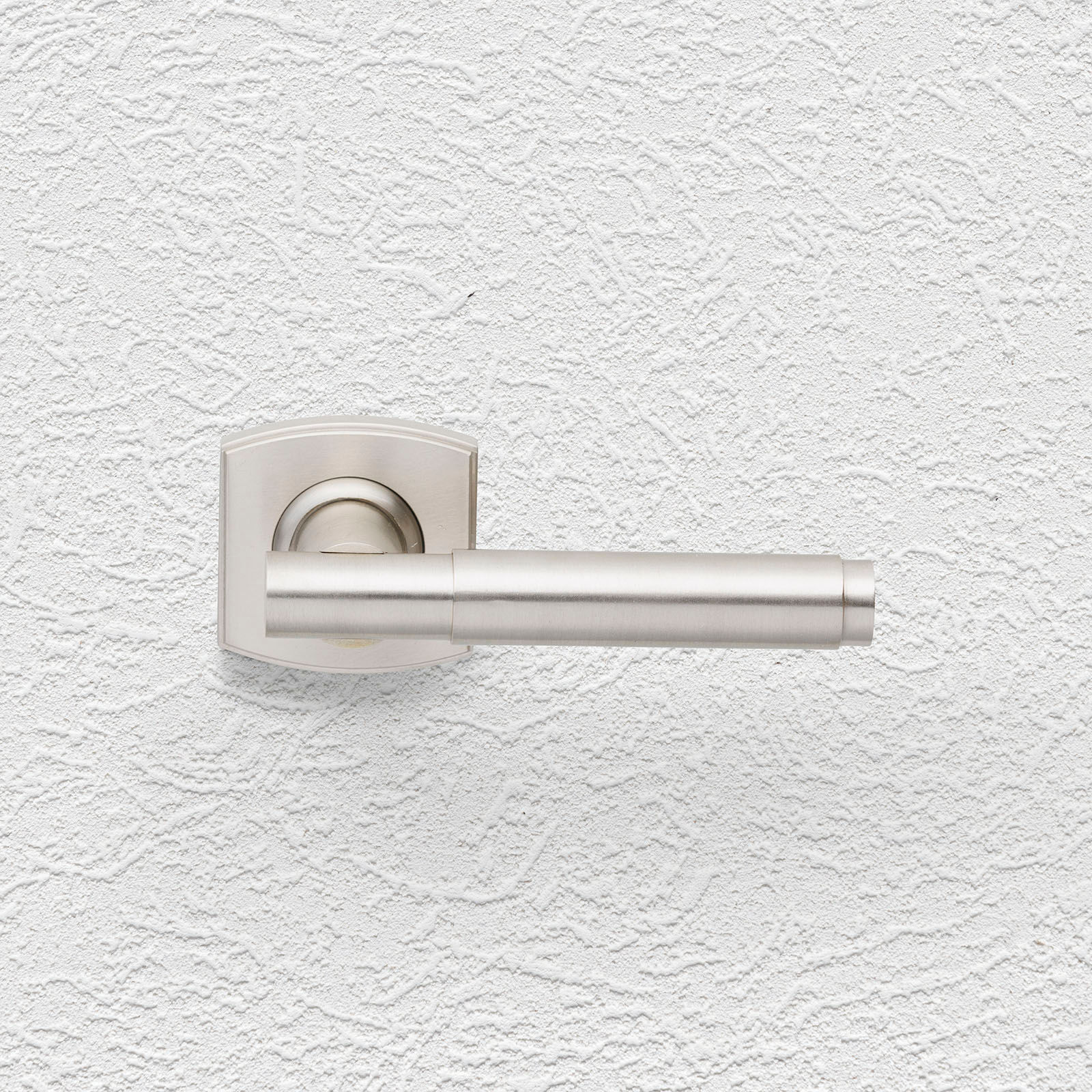Domino Brass - L146+R02 Plain Door Lever on Arced Rose - All Variants