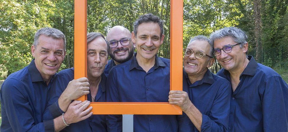 photos groupe pour affiche.jpg