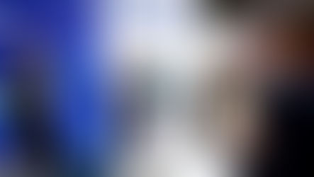 Gespräch am Messestand auf der IAA