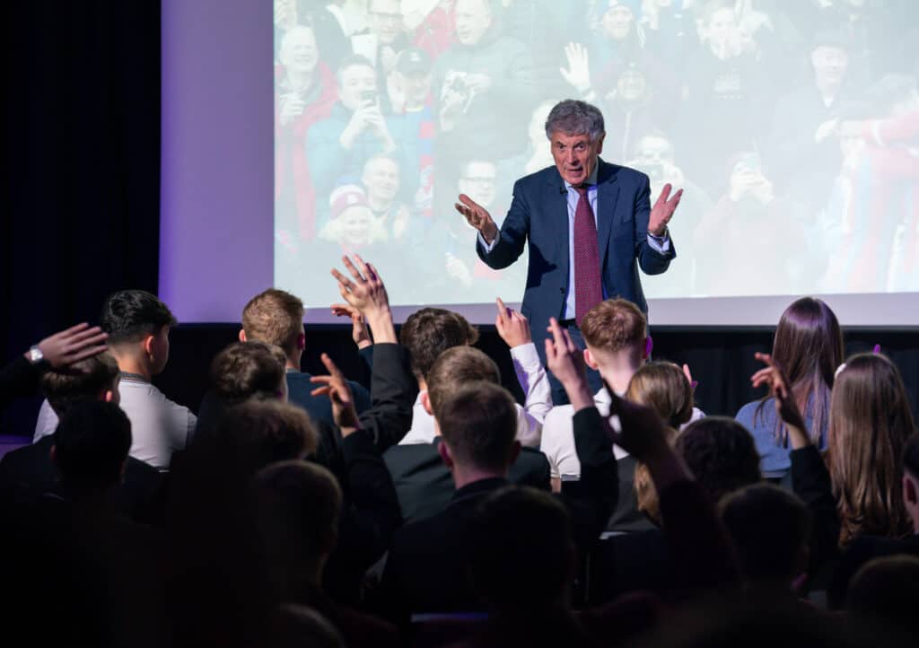 David Dean MBE, talks to students at Cheadle Hulme High School in Cheadle, Stockport. Copyright Notice: (C) Dave Thompson/Route One Photography.