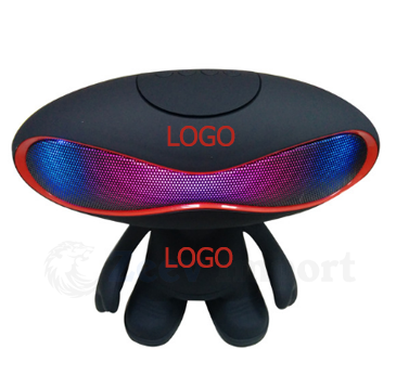 תמונה ממוזערת: רמקול בלוטוס בובת רוגבי עם תאורת לד