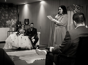 storyteller, ceremoniespreker, huwelijksceremonie, trouwceremonie, huwelijk, trouwen, op maat