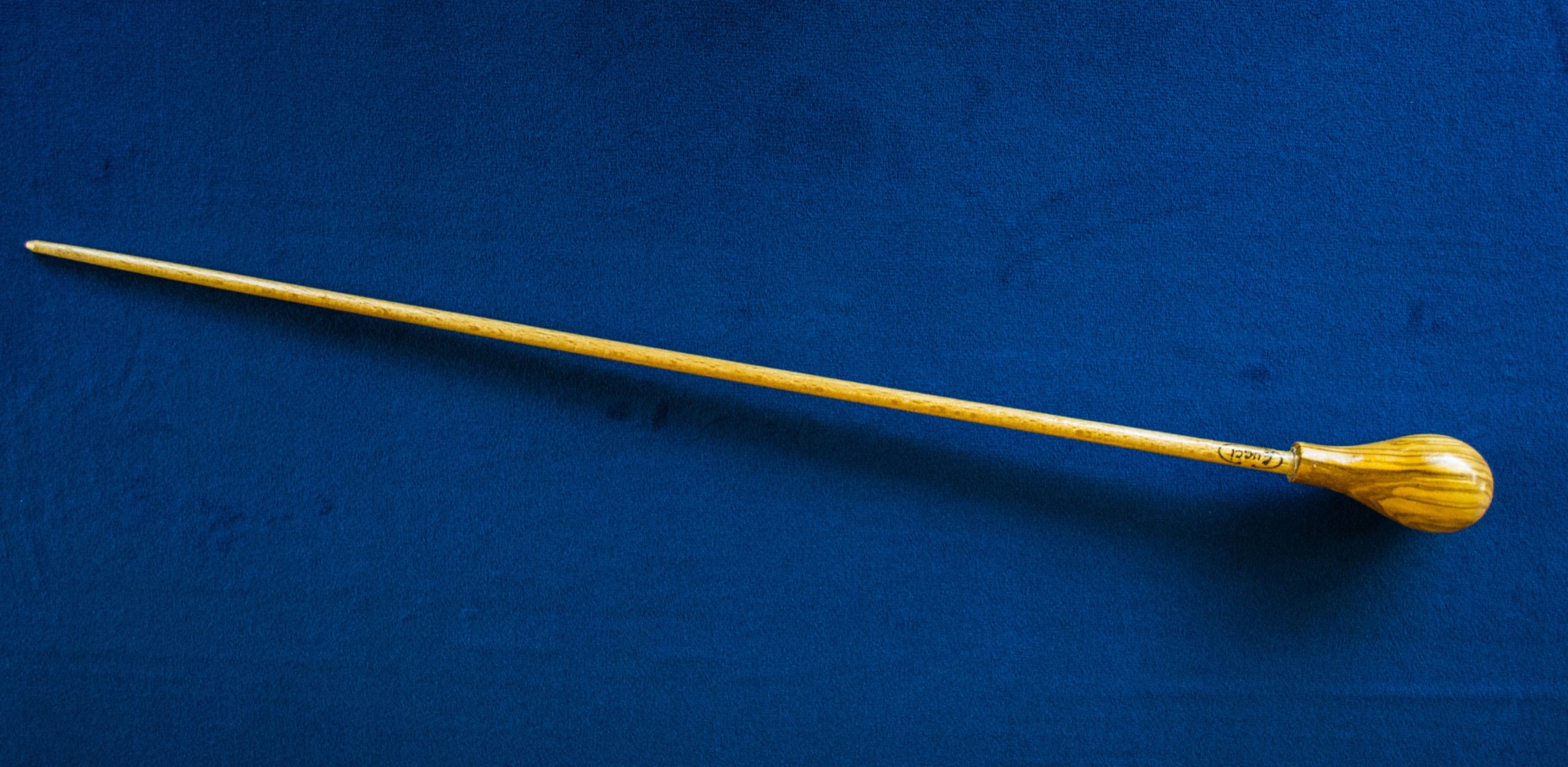 BERNSTEIN-bacchetta  con pomolo in olivo.