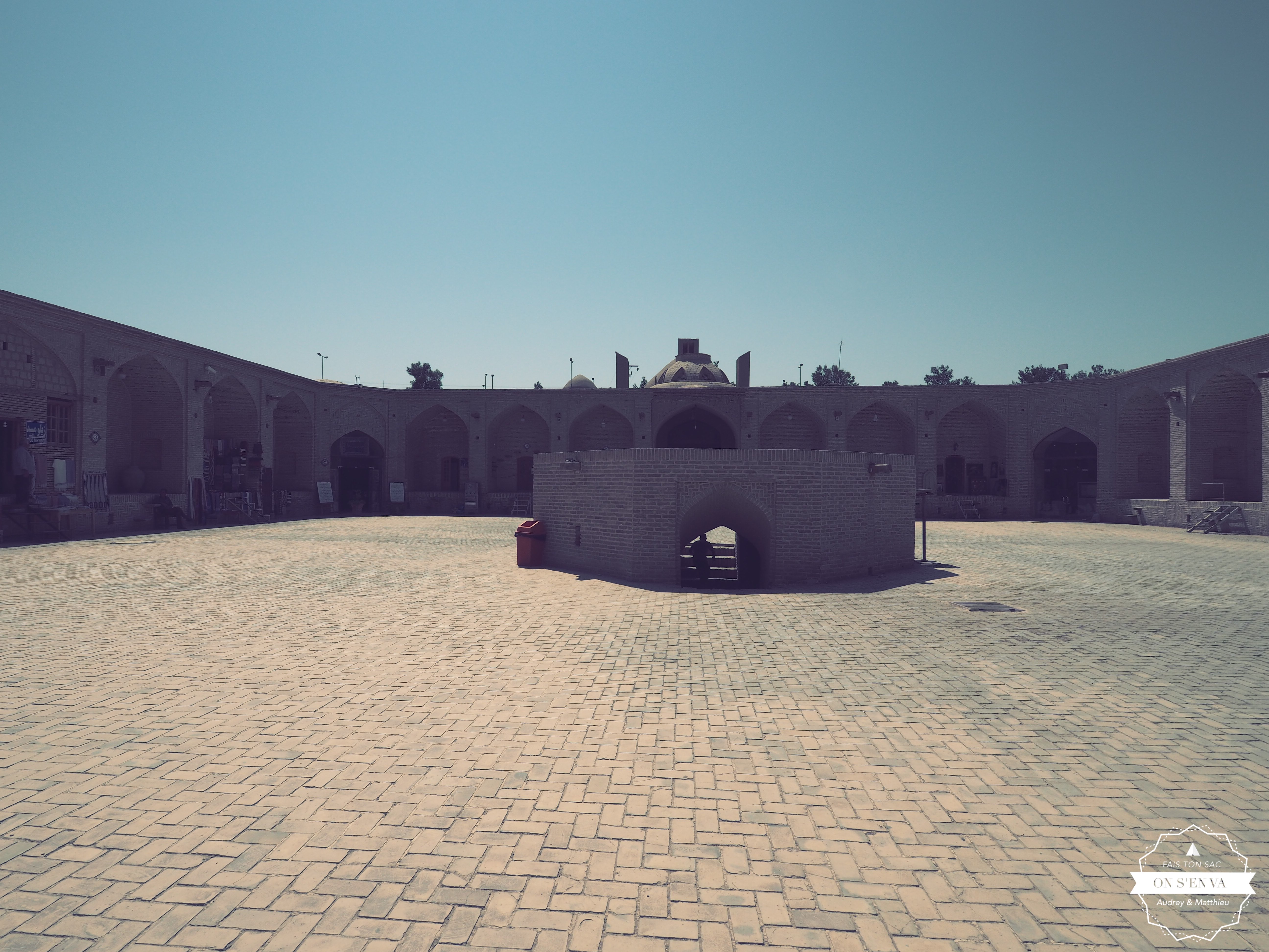 Le caravanserail de Meybod