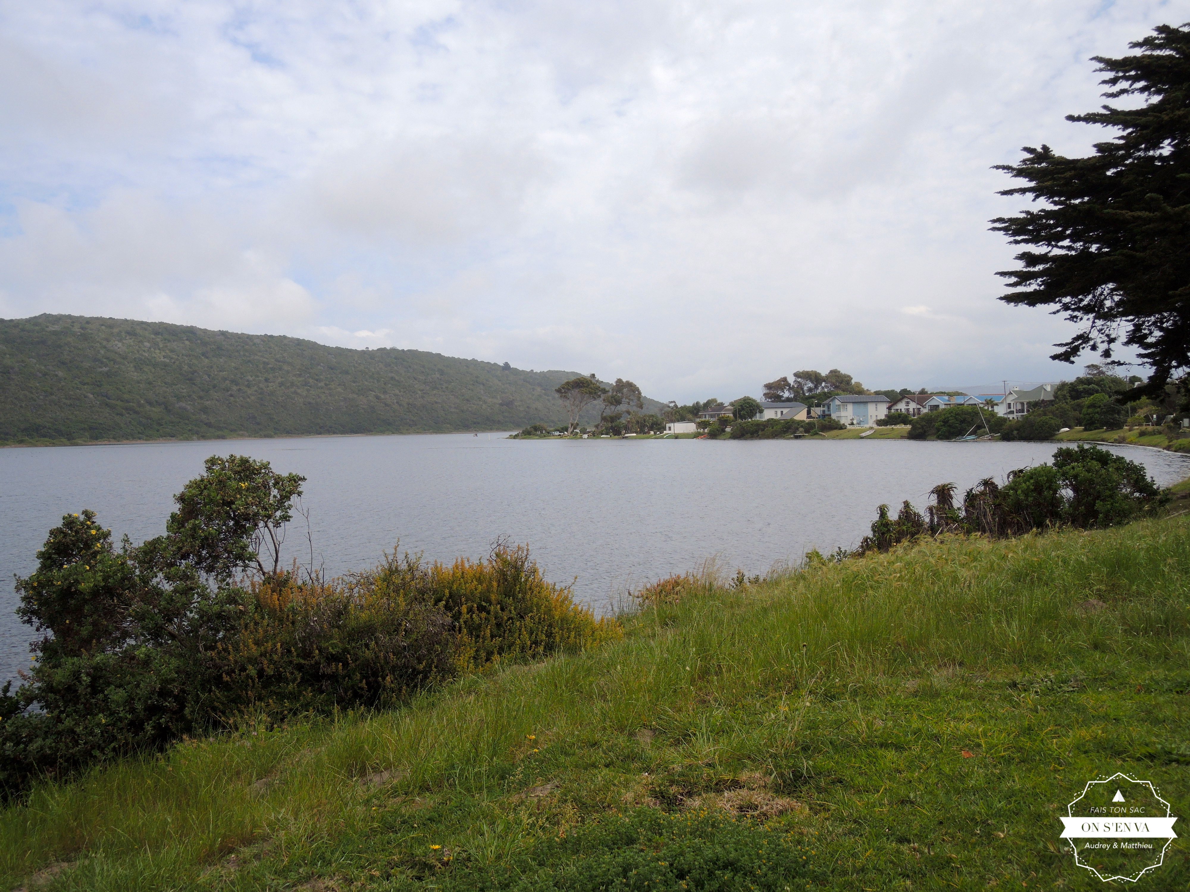 En se baladant, Sedgefield