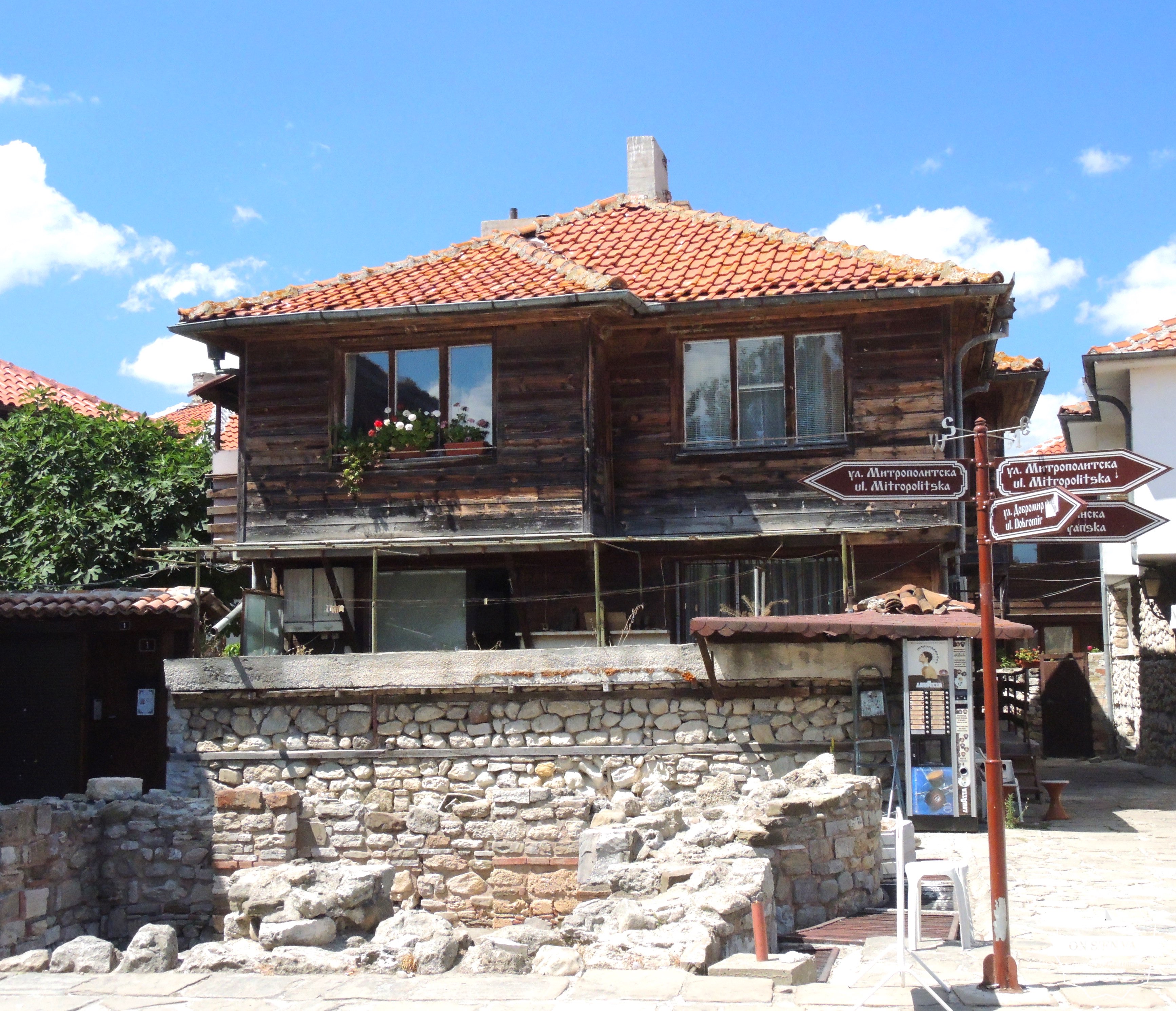 Maison, Nessabar