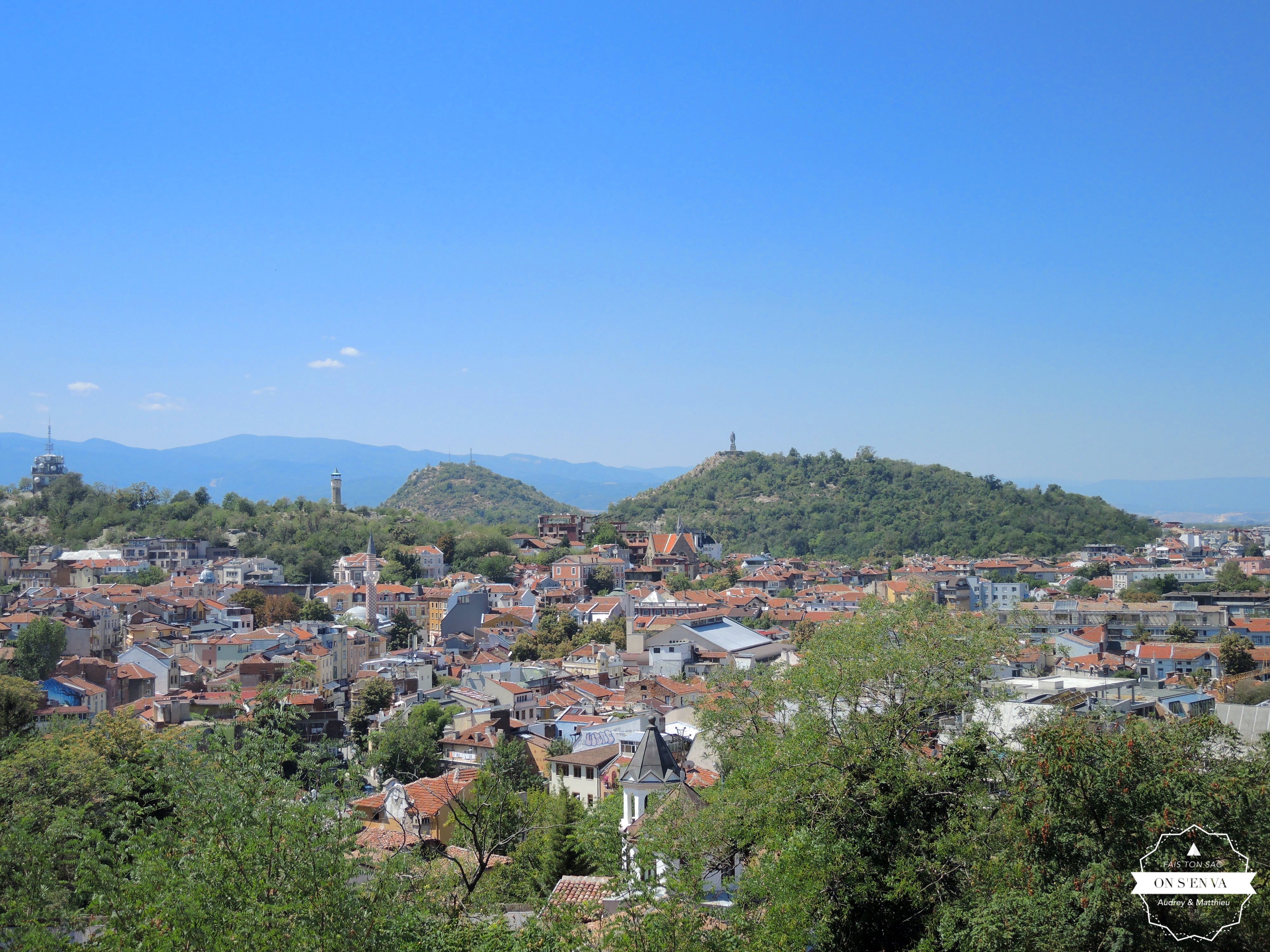 Vue de Plovdiv avec 3 des 7 collines