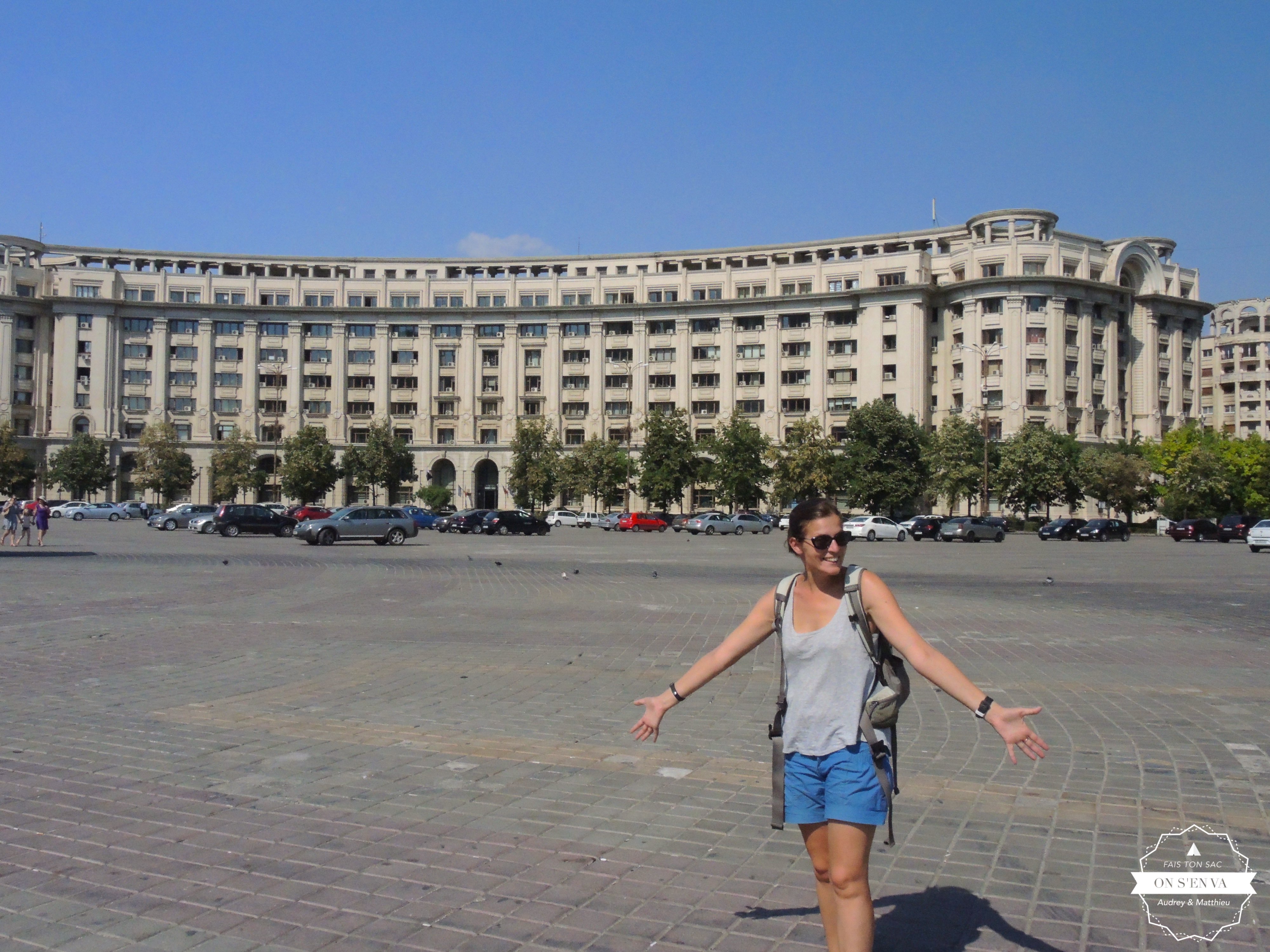 Face au Palais