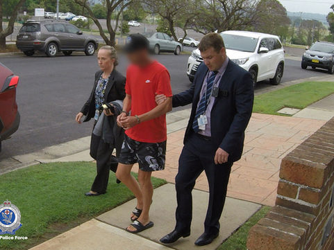 Richmond man arrested on multiple bush fires charges - video 