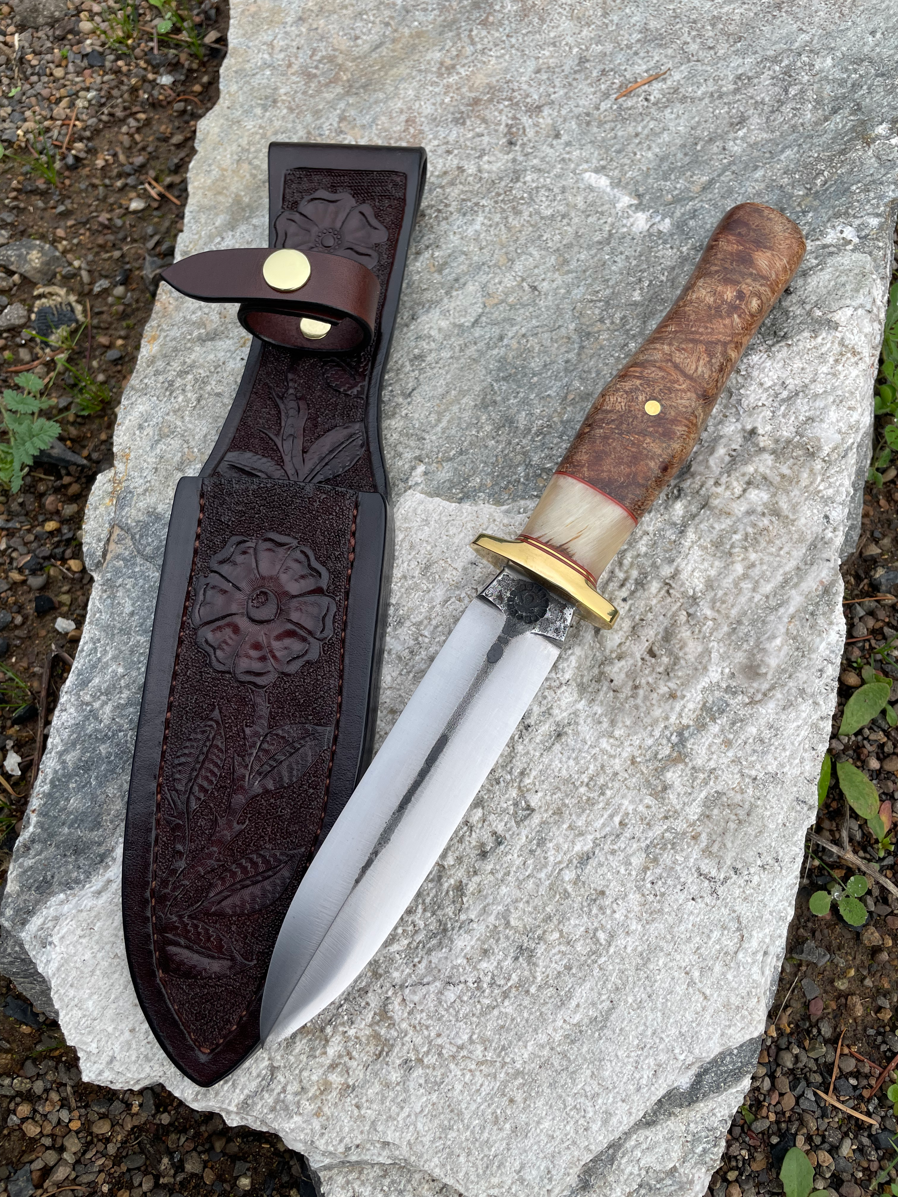 Maple Burl and Sheep Horn Dagger