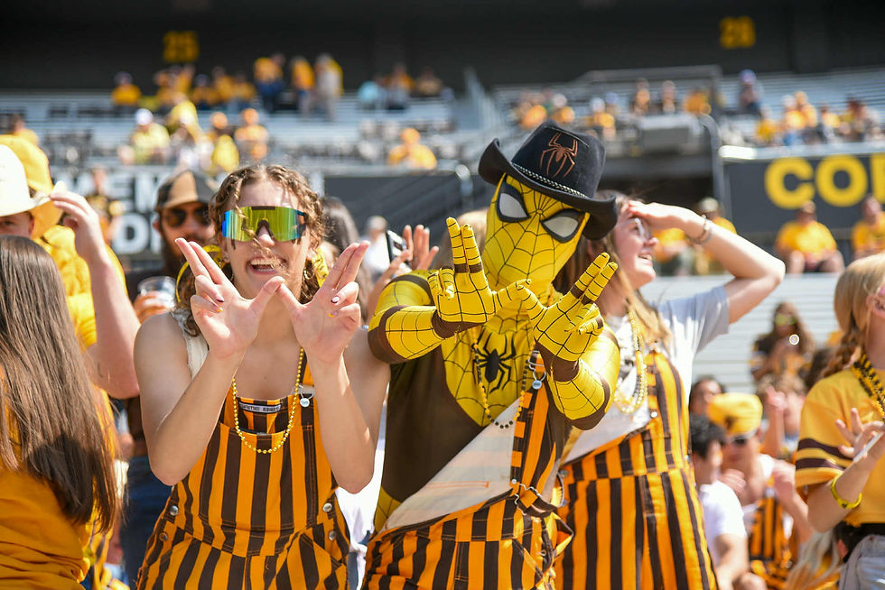 UW Spiderman, Photo by Ian Cadena, PokesNews.com