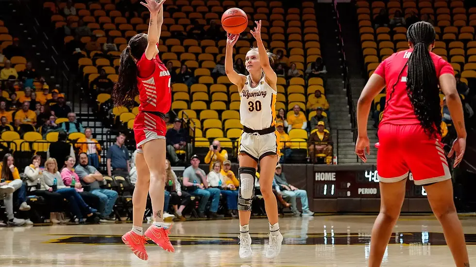 Photo by Troy Babbitt, UW Athletics