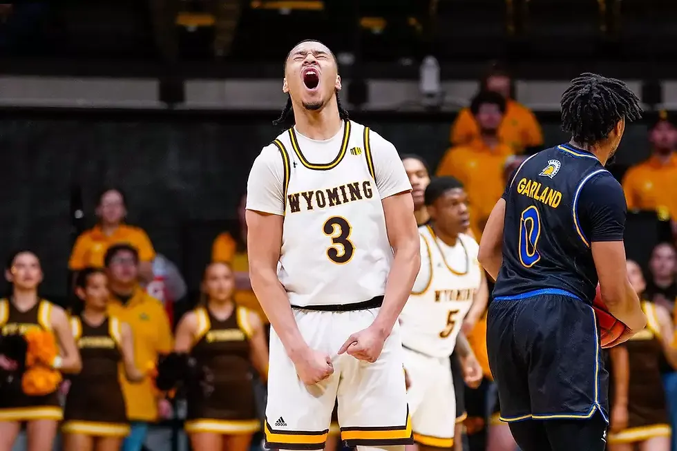 Photo by Troy Babbitt, UW Athletics 