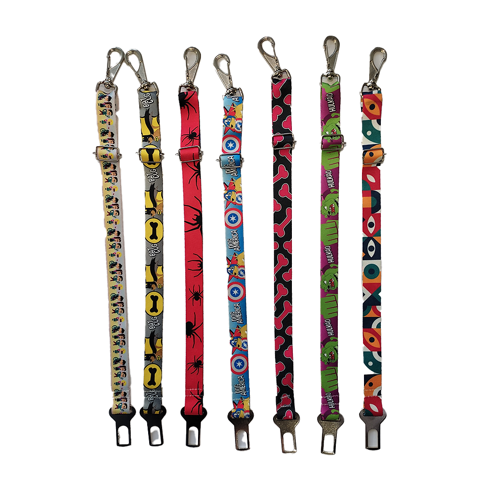 cinturones de seguridad para mascotas de varios colores y estilos para asegurar al perro en el vehiculo