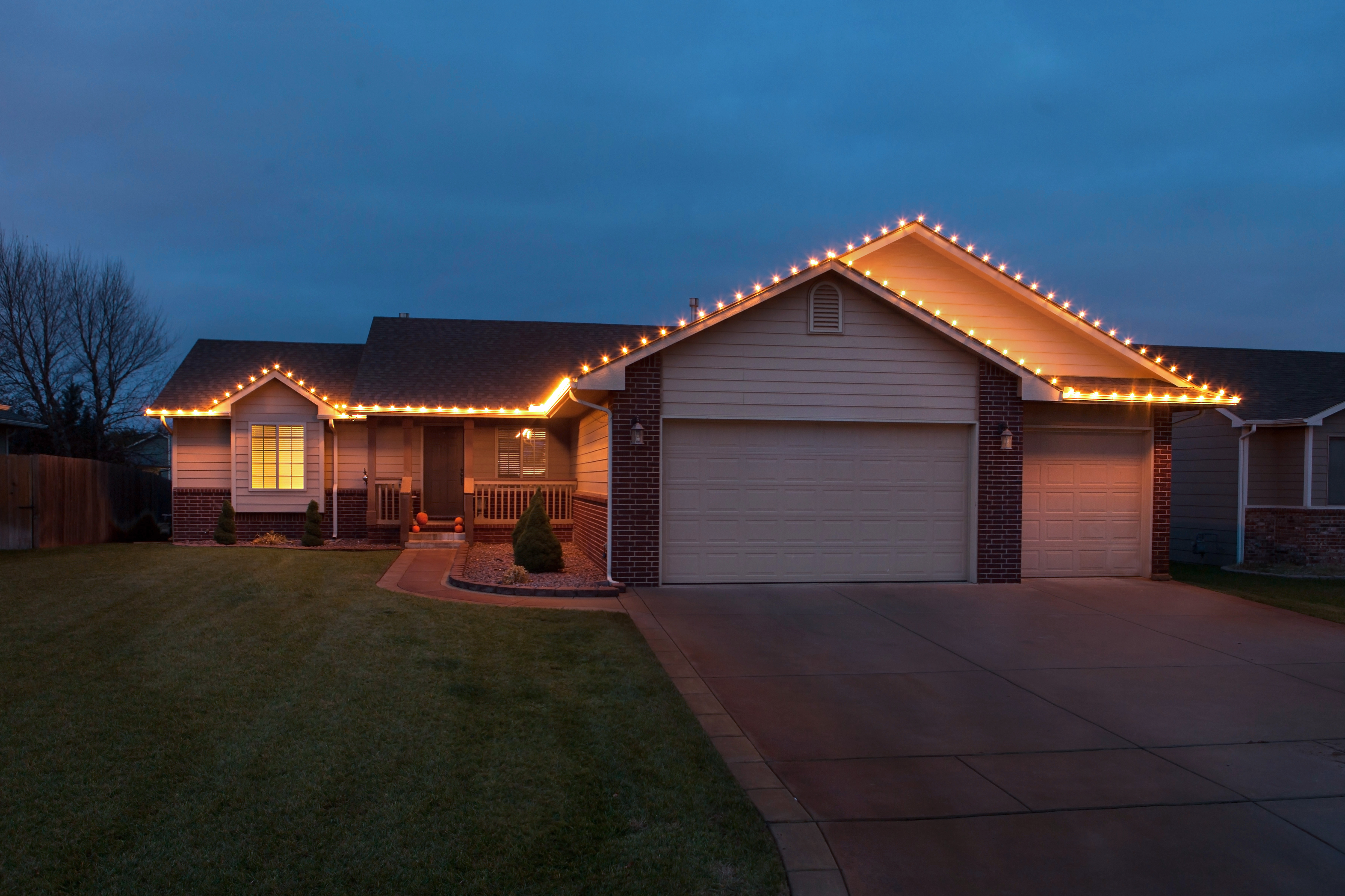 Holiday Lights Installation Wichita, Kansas