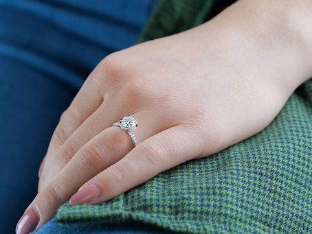 What should You Know While Buying Engagement Rings for Men?
