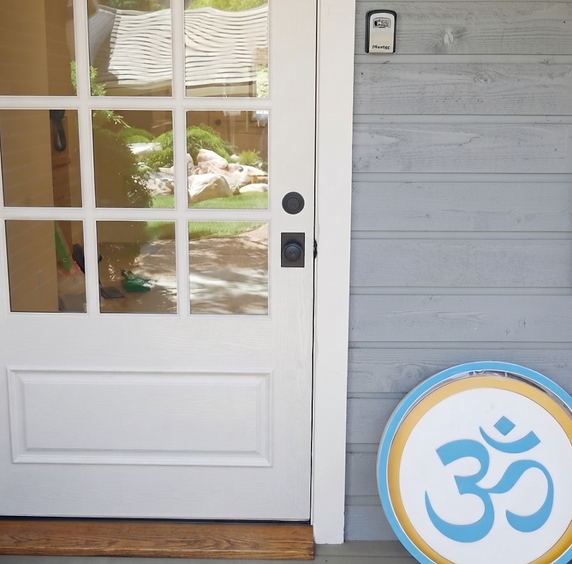 buka-yoga-dtc-om-home.png