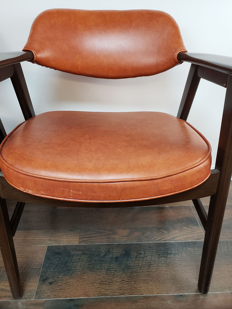 Thumbnail: Vintage Mid Century Modern Paoli Chair Co.Side Chair