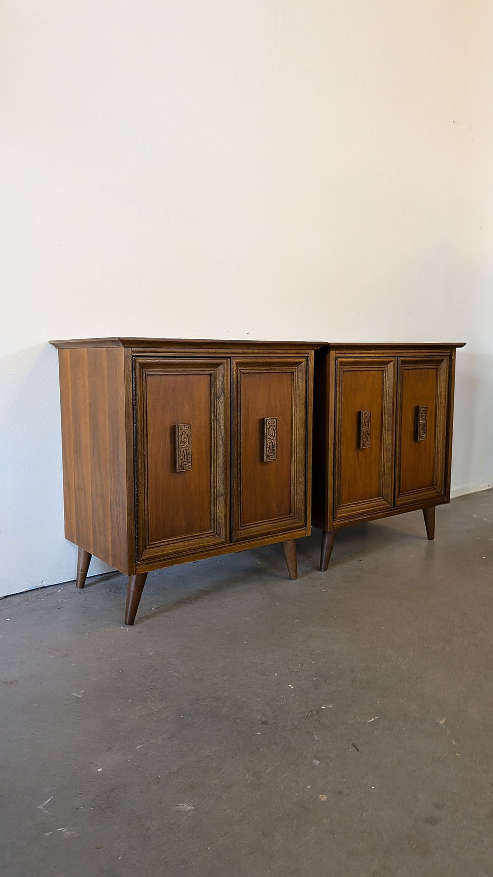 Thumbnail: Bassett Mayan Nightstands