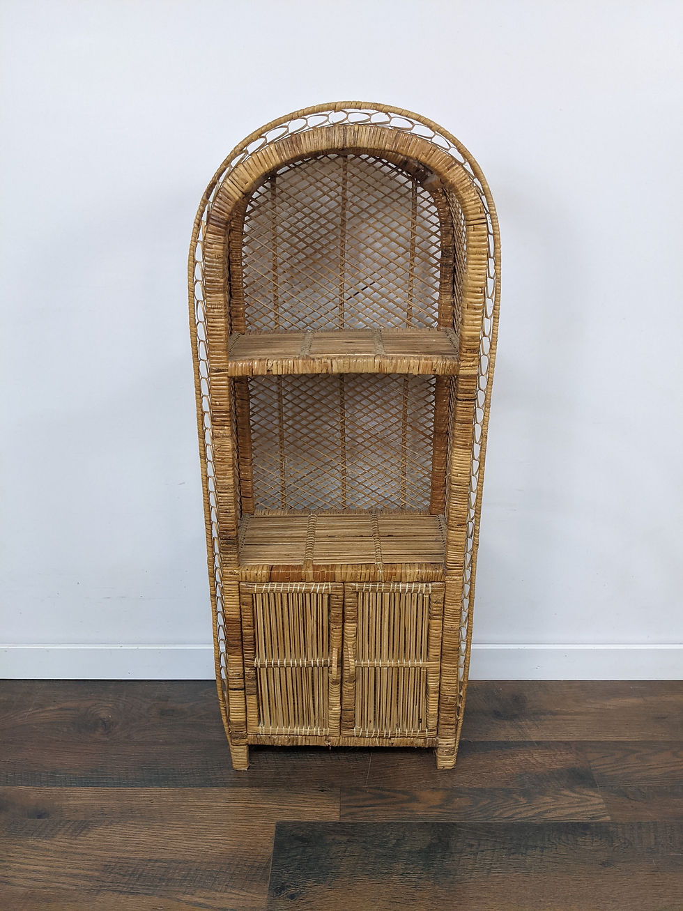 Thumbnail: Arched Wicker Rattan Shelf