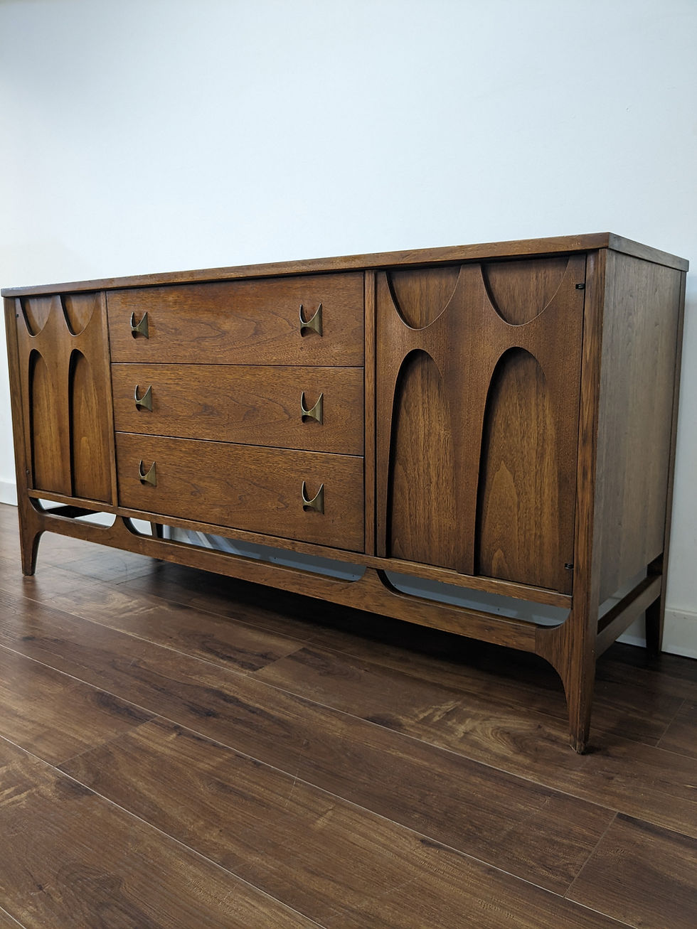 Thumbnail: Broyhill Brasilia Premier Console