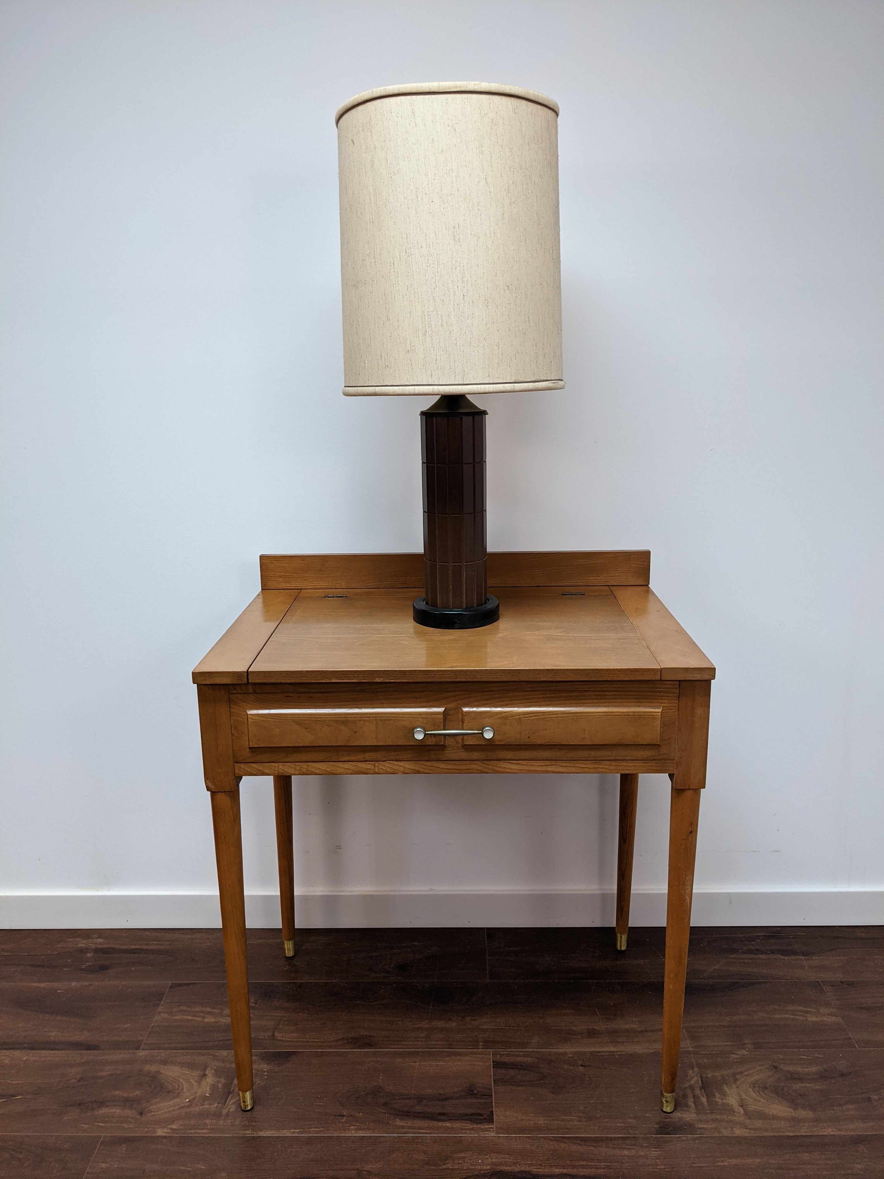 MidMod Table Lamp