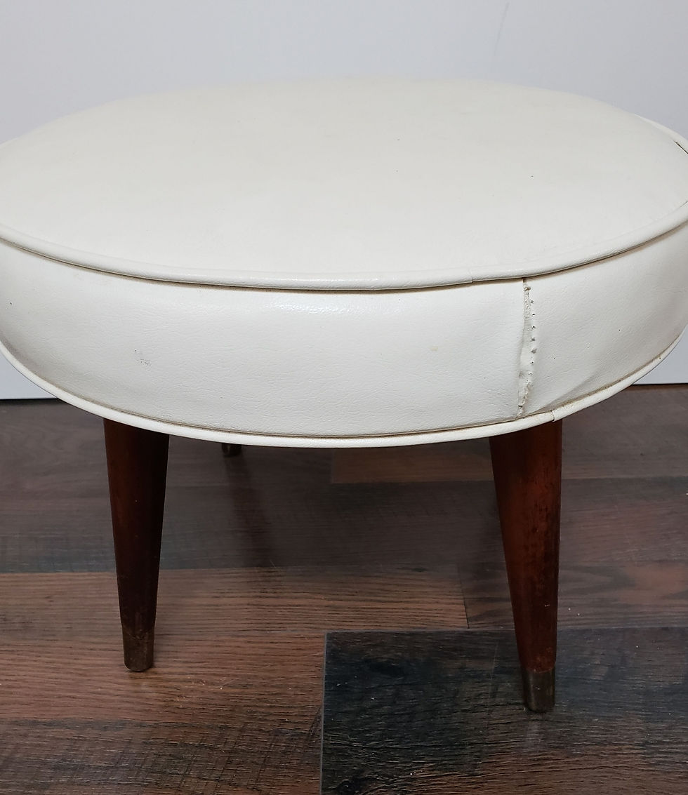 Thumbnail: MCM Ottoman 