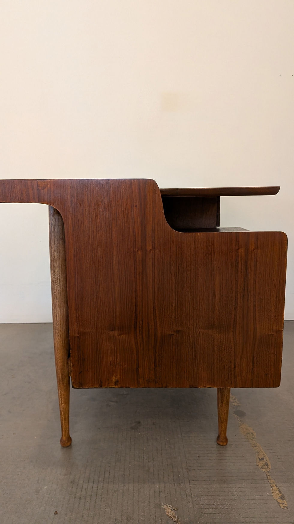 Thumbnail: Hooker Desk