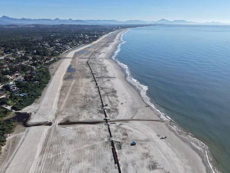 Itapoá conclui o maior alargamento de praias já realizado no Brasil
