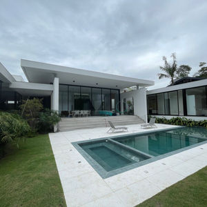 RESIDENCIAL ALPHAVILLE
Obra de alto padrão com a qualidade Cubo Engenharia na sua execução.