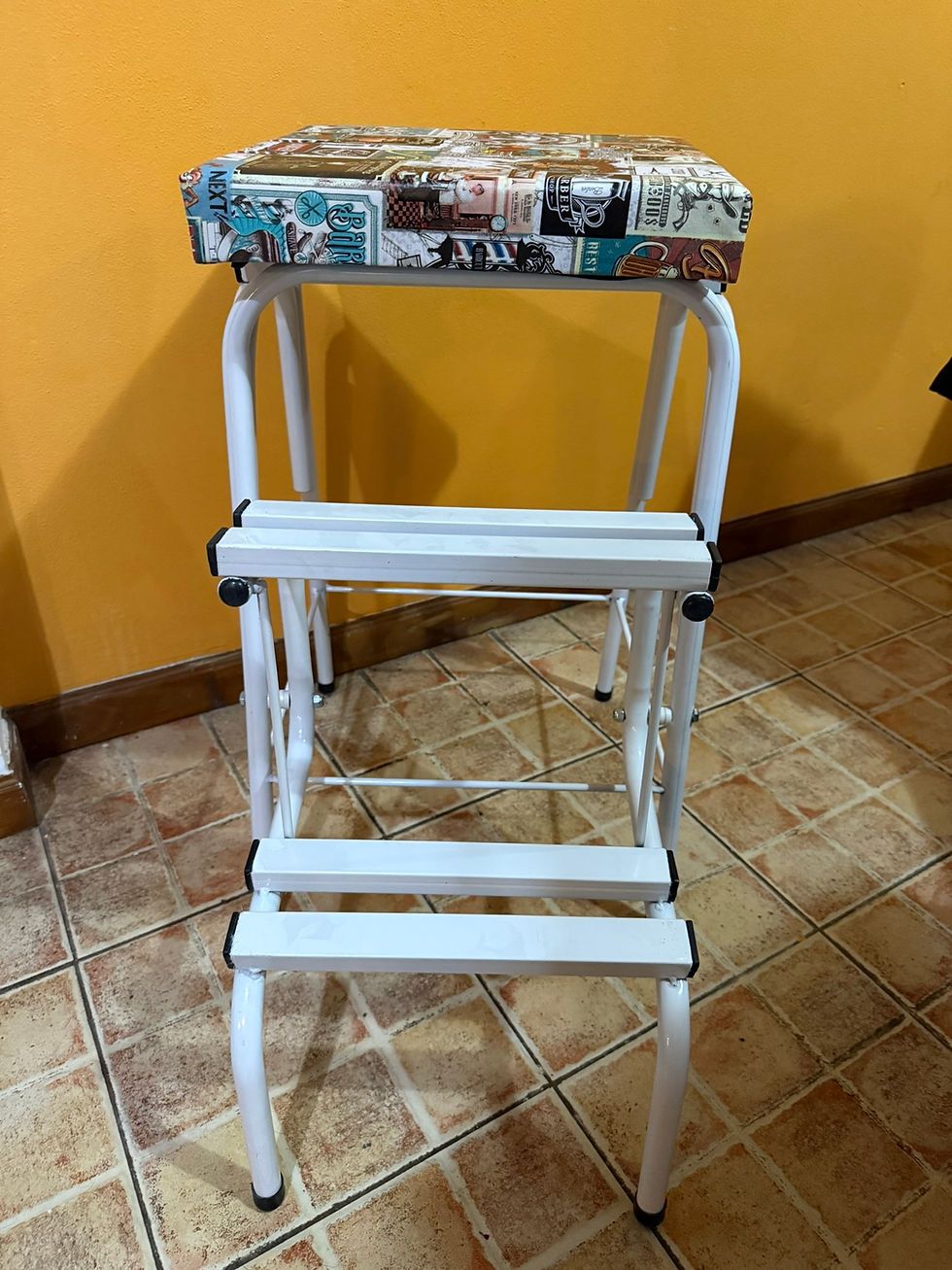 Miniatura: Banqueta Escalera Tapizada