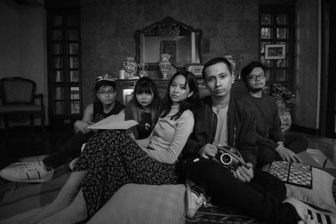 Filipino indie pop/rock band the vowels they orbit drops sophomore EP, tuloy tuloy tuloy!