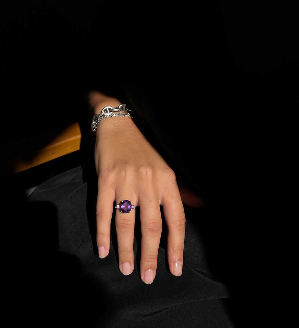 Thumbnail: Léa Ring