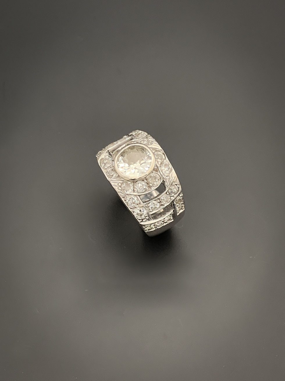 Thumbnail: Jackie ring