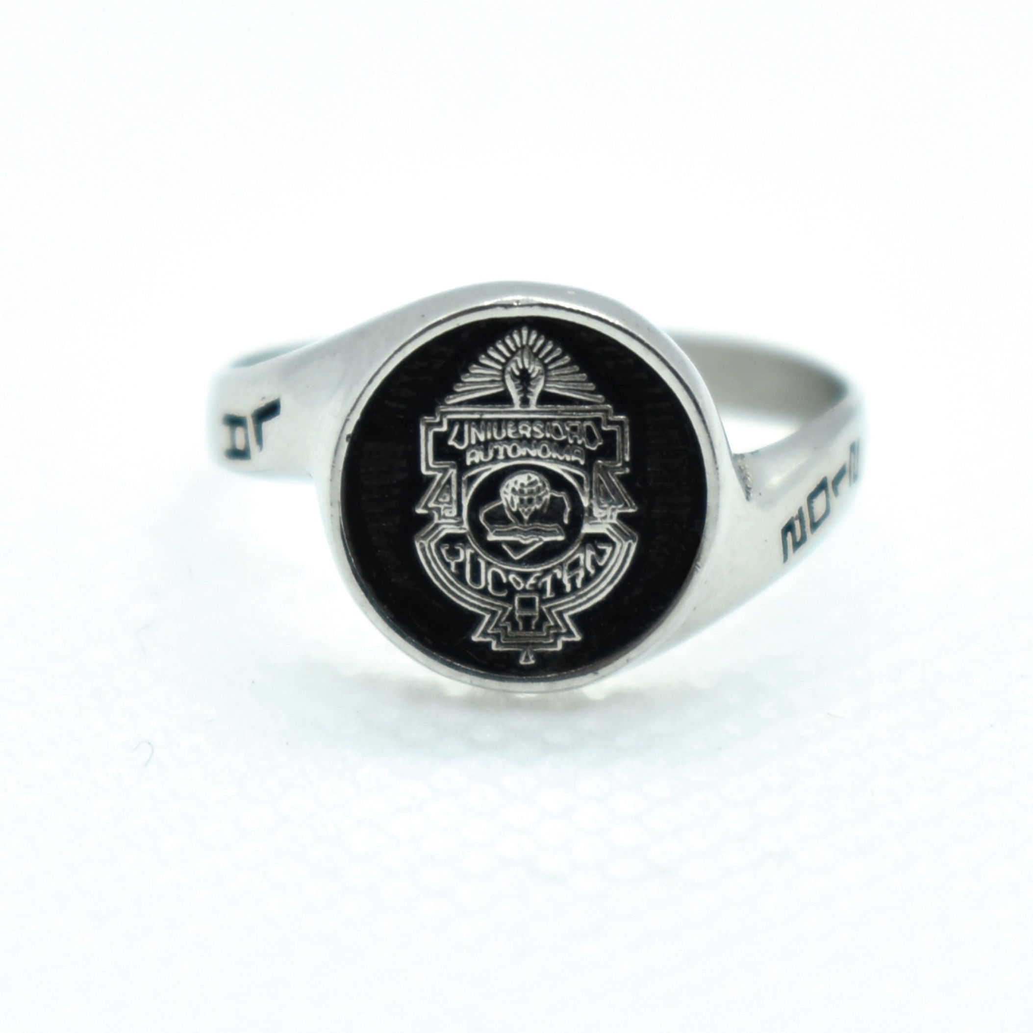 ANILLO DE GRADUACION