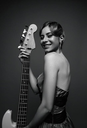 ANA PSHOKINA | DR Strings