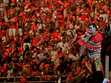 Caprichoso e Garantido arrebatam público na segunda noite do 55º Festival Folclórico de Parintins