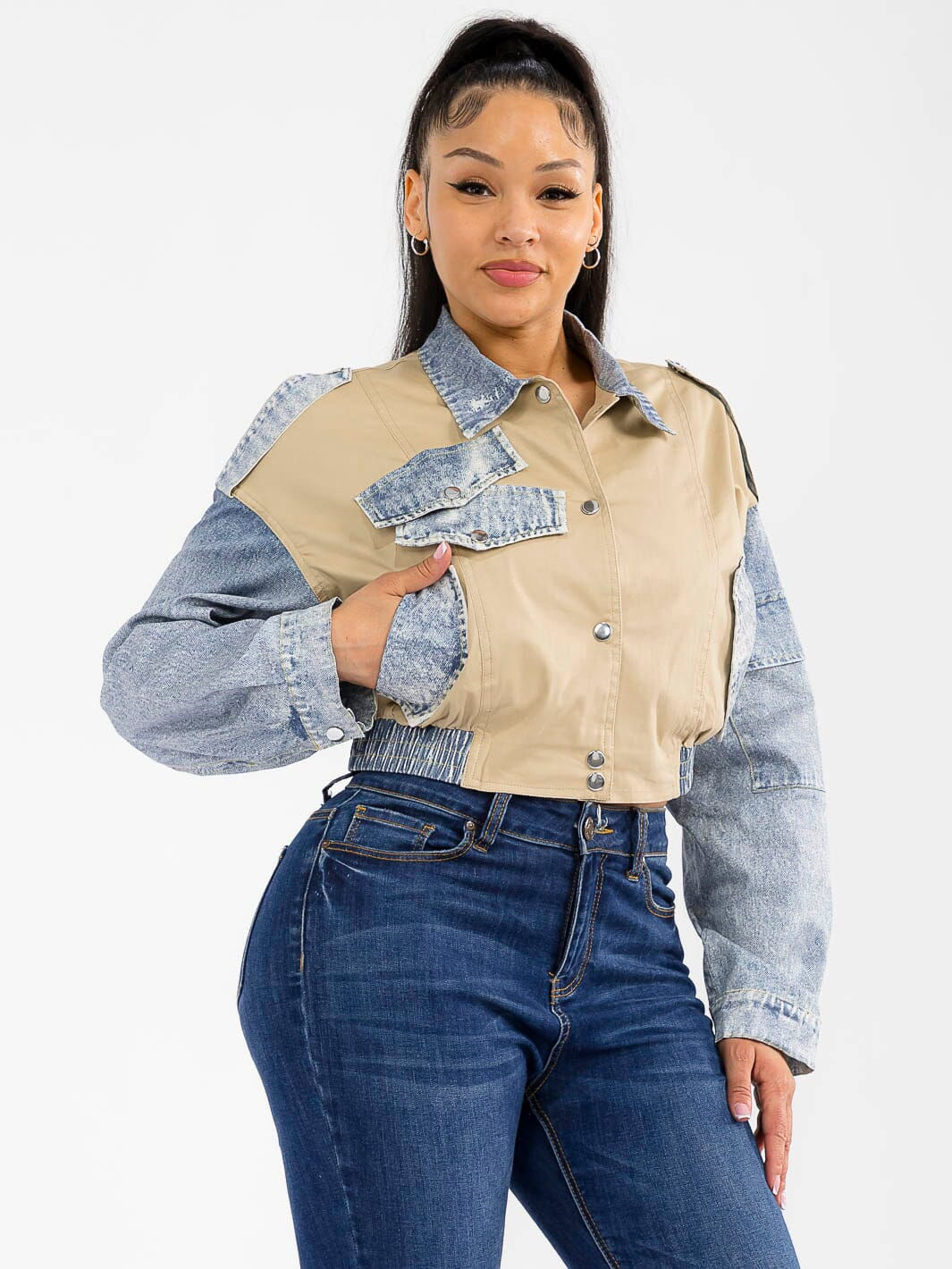 LONG SLEEVE BUTTON CLOSURE FRONT POCKET DENIM CONTRAST JACKET