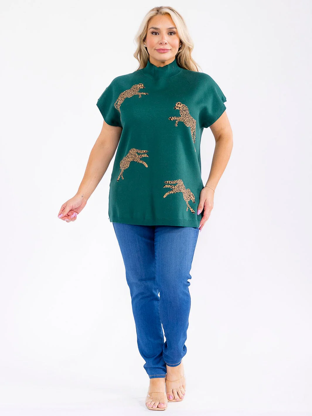 GREEN PLUS SIZE SHORT SLEEVE MOCK NECK GRAPHIC SWEATER