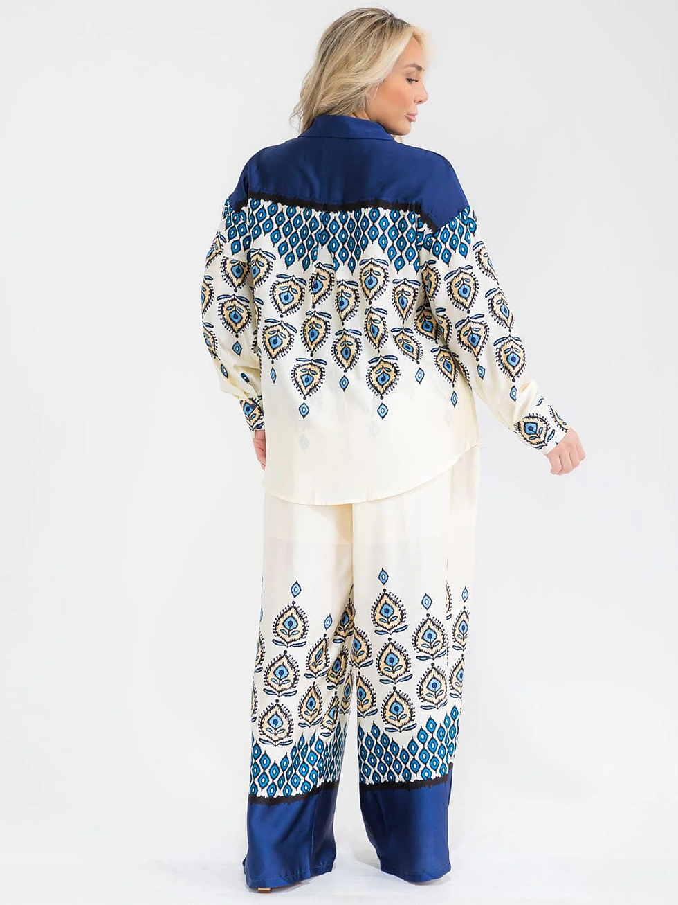 Thumbnail: PLUS SIZE LONG SLEEVE BLOUSE & ELASTIC WAIST PANTS MULTI PRINT 2PC. SET