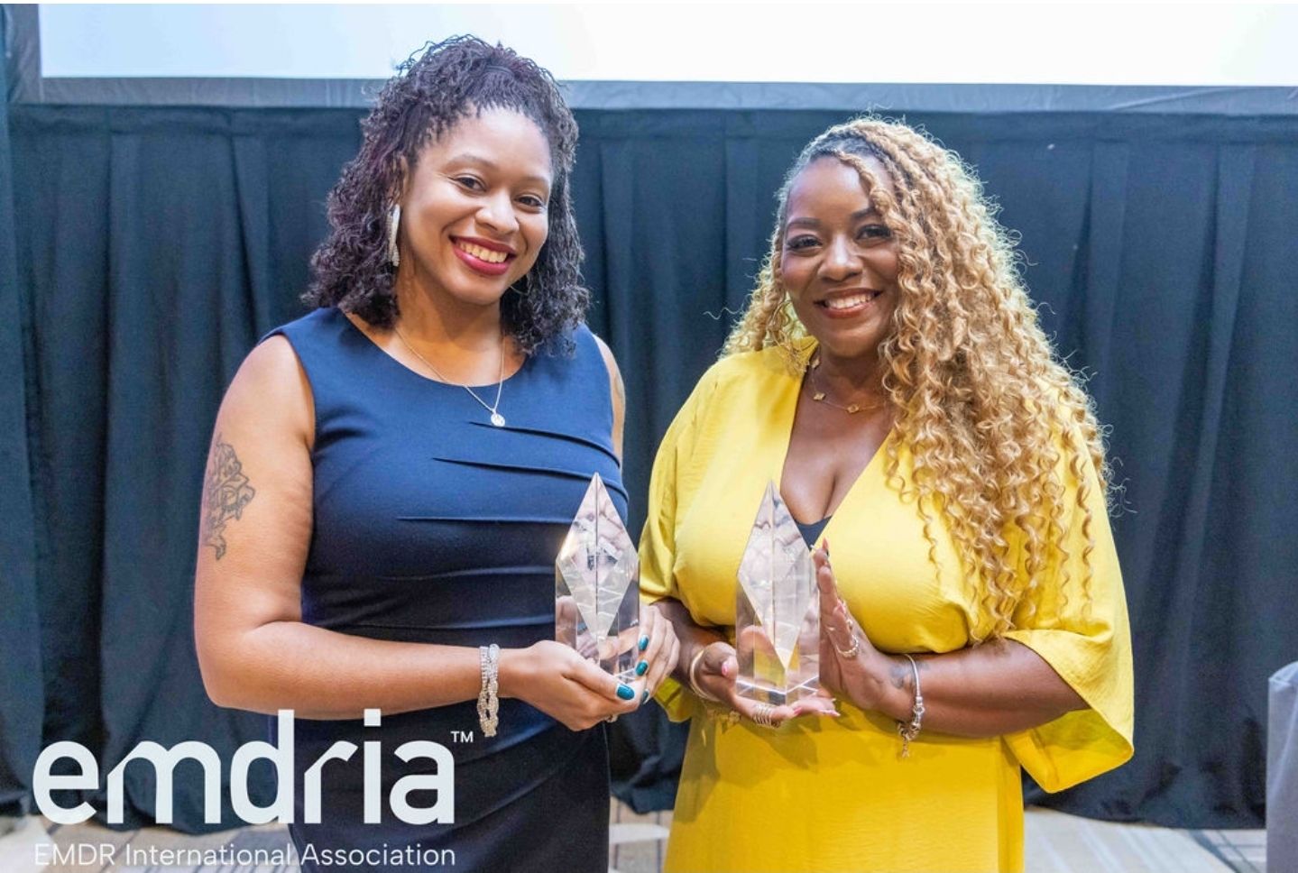 Dr. Arielle Jordan and Yunetta Spring Smith presenting at the EMDRIA conference