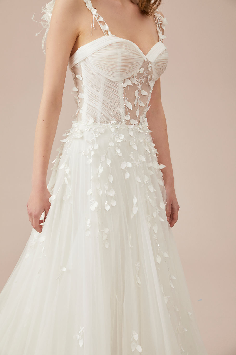 Thumbnail: SAGRANDE Wei üç boyutlu drapeli pliseli a kesim helen gelinlik