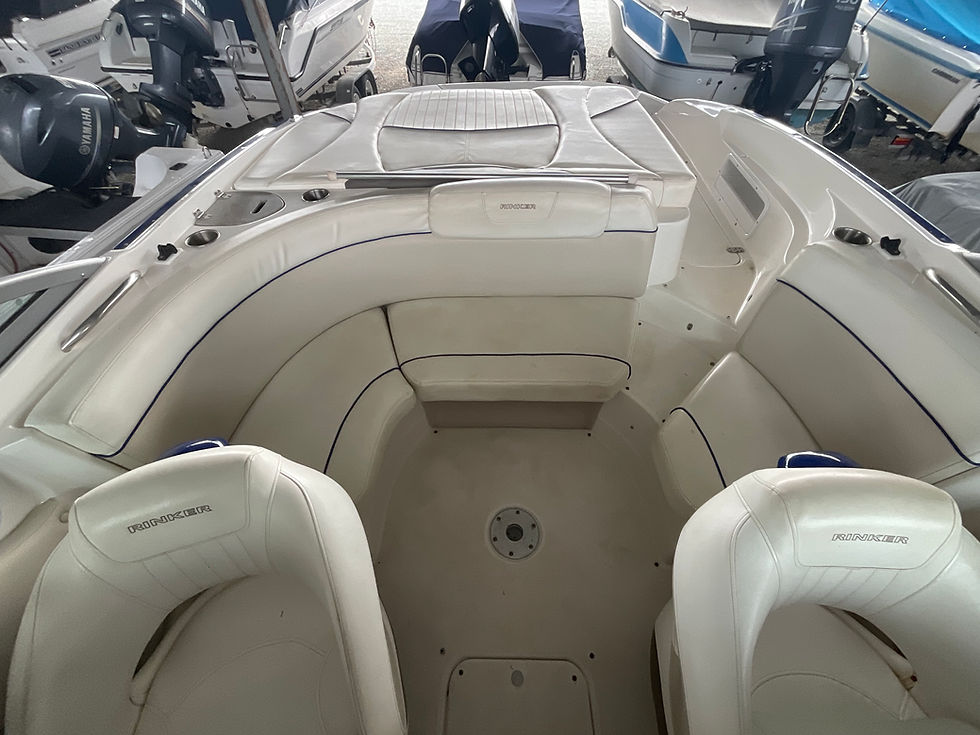 Thumbnail: 2007 Rinker 226 Captiva Luxury Bowrider 