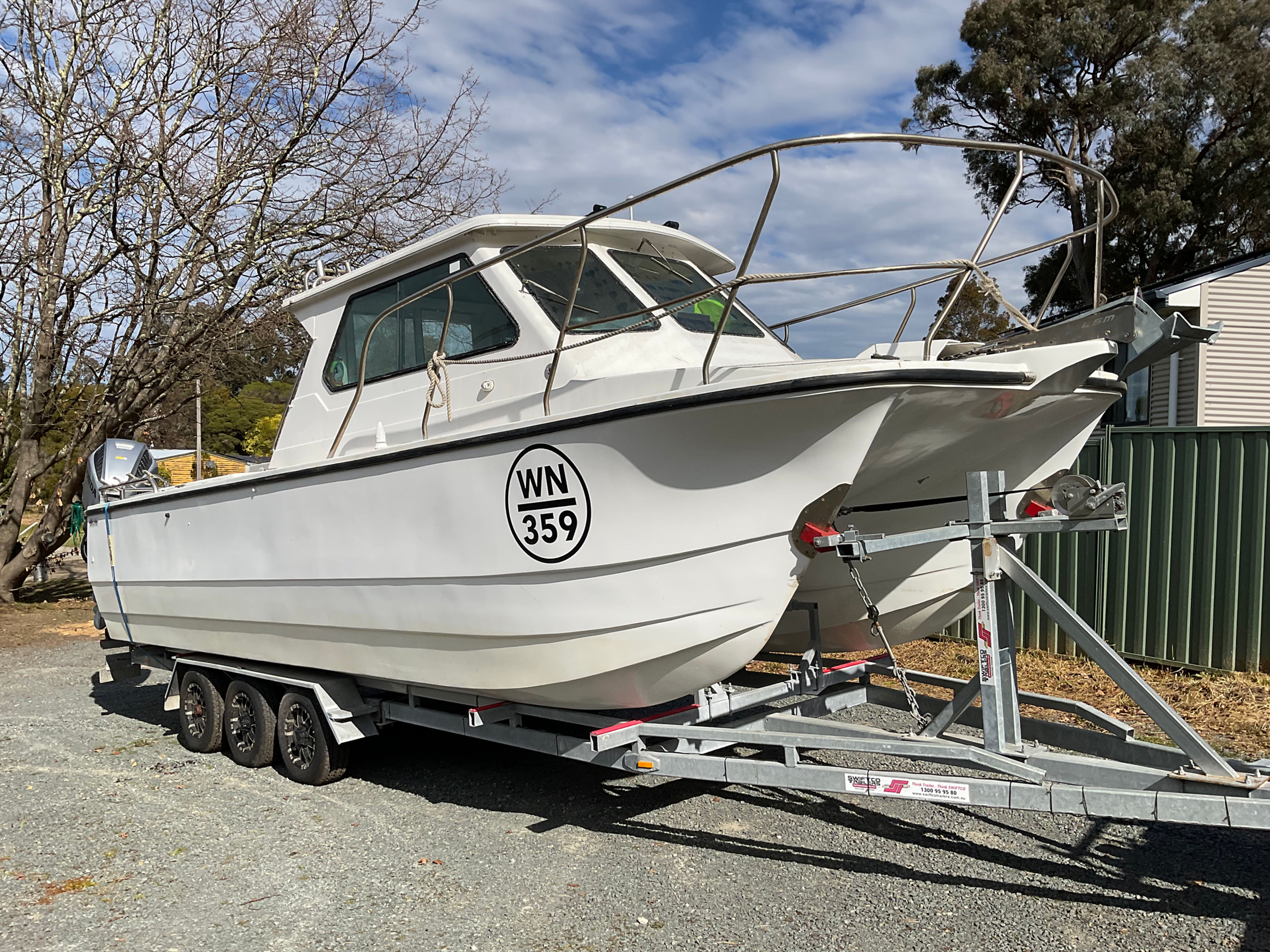 1989 Sharkcat 2800 Enclosed Cabin