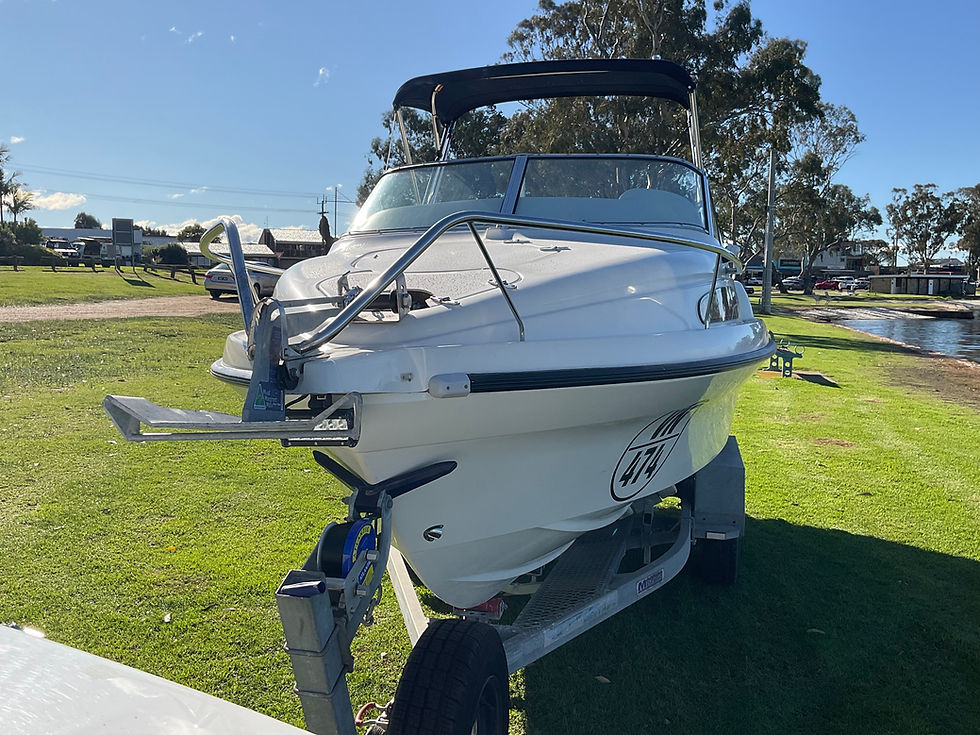 Thumbnail: 1999 Haines Hunter 570 Champion
