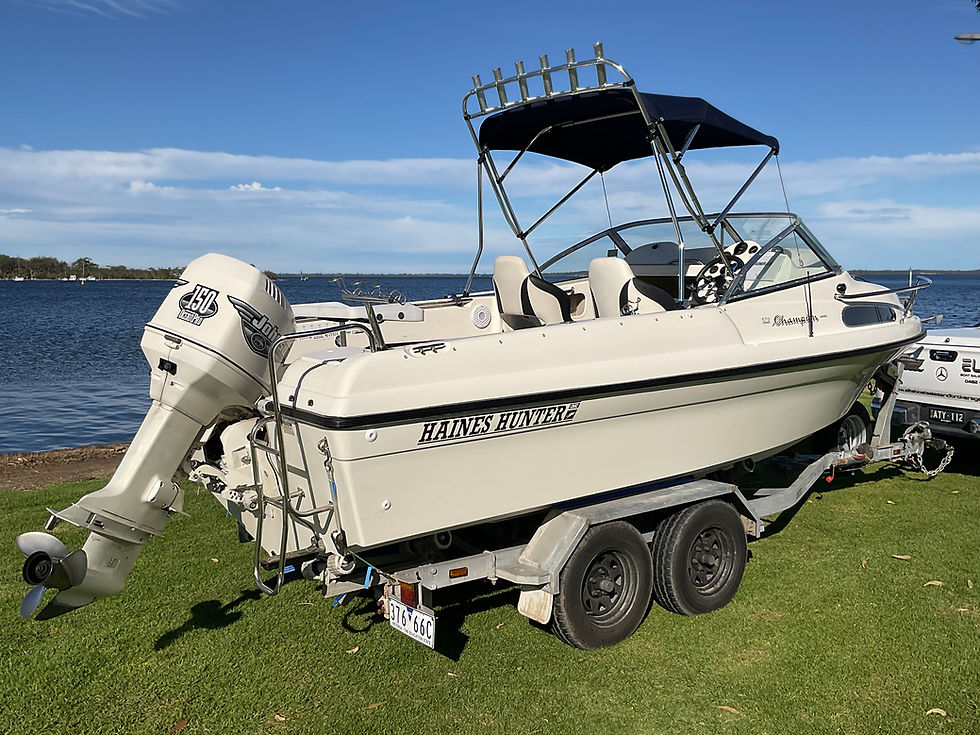 Thumbnail: 1999 Haines Hunter 570 Champion