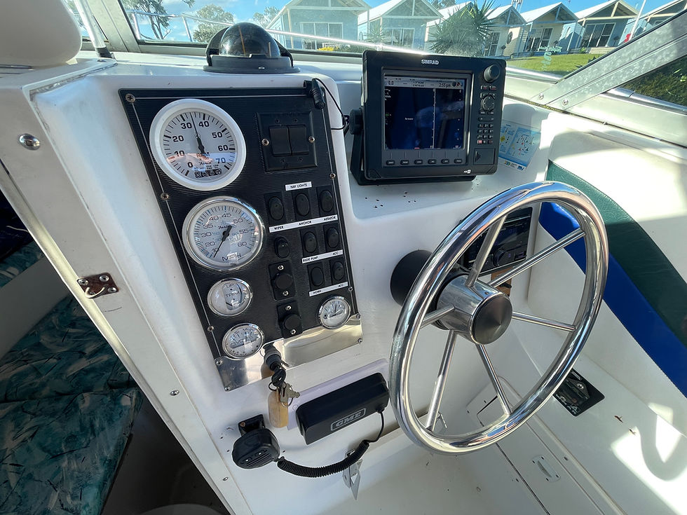 Thumbnail: 2000 SeaSwirl 2300 Striper 